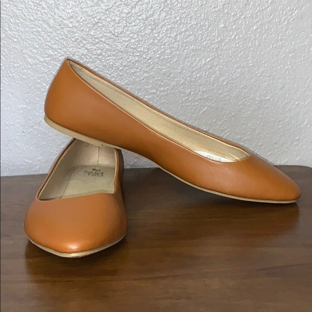 Time and Tru Women’s tan Basic Ballet flats 6.5
